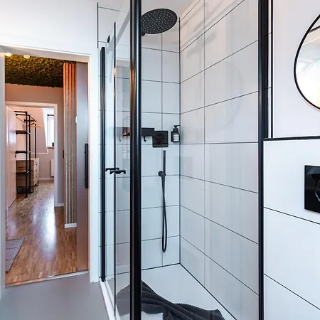 Waldbewohner / Hirsch * السنبرغ